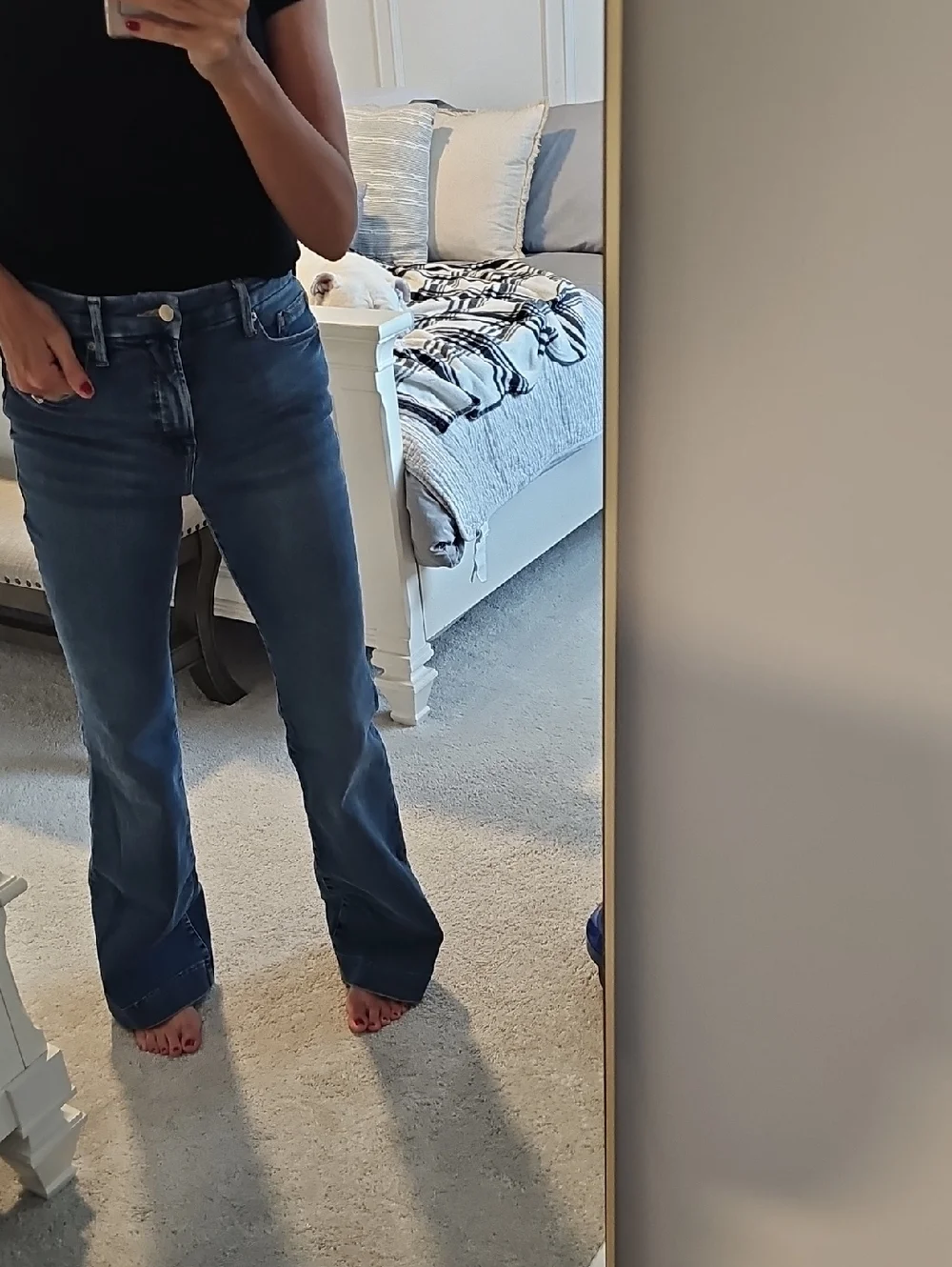 Good American Good Legs Flare Jeans - Picture 3 of 5